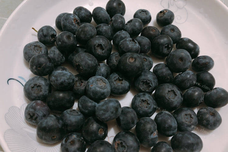 买的蓝莓太酸了，蓝莓太酸是什么原因呢？