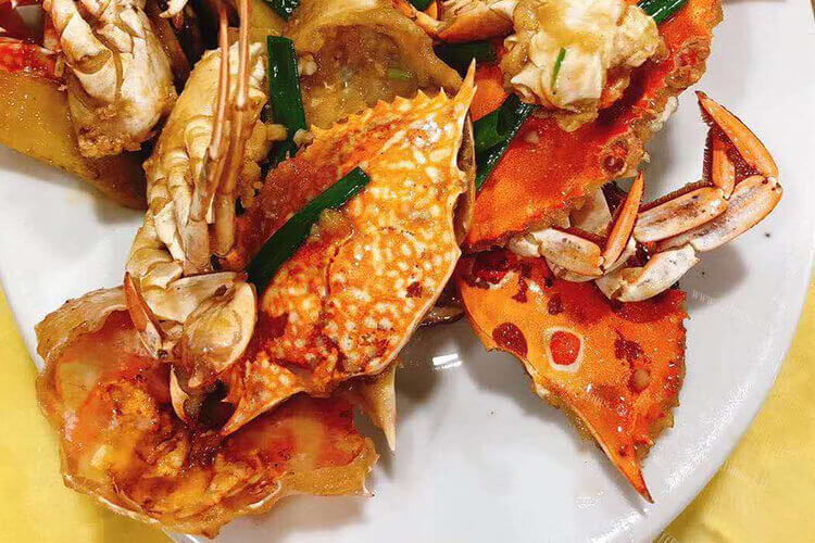 秋天是吃螃蟹的好時候，想买点螃蟹做来吃，请问下螃蟹怎么做好吃？