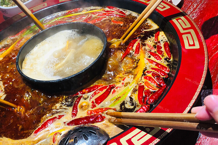 火锅店一盘牛肉卷多少克，火锅店什么最好吃？