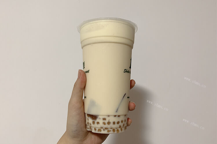前几天喝了我冬天的第一杯奶茶，欧吉奶茶饮品怎么样?