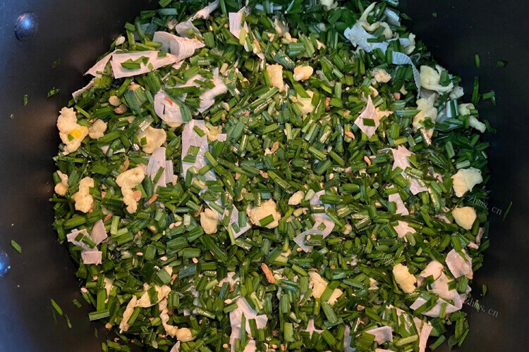 木耳韭菜鸡蛋饺子馅的睡觉好吃吗，木耳和韭菜搭配吗？