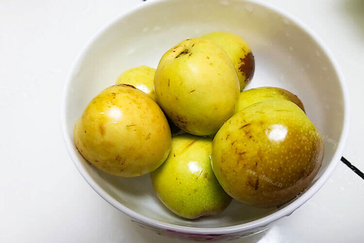 新疆的大枣很是出名，平时一天吃几颗红枣好？