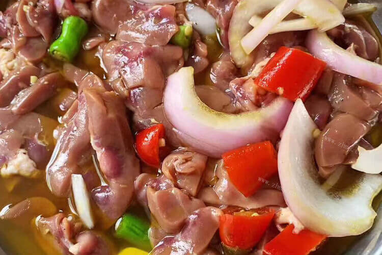 每次去吃串串的时候都有郡肝和郡把，郡肝和郡把是什么东西呀？