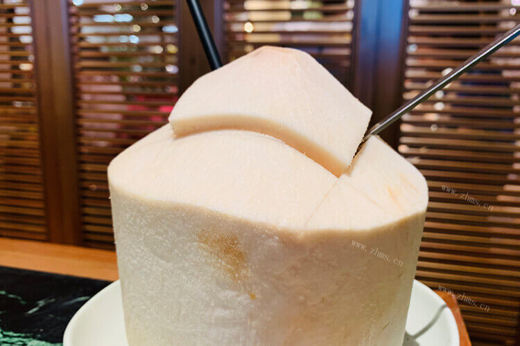 椰子肉炒什么菜好吃，有谁可以介绍一些？