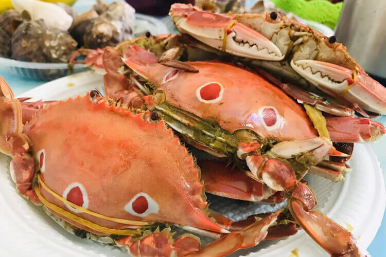 买了些螃蟹，想问一下海捕螃蟹蒸多久能熟？
