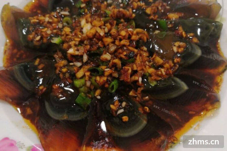 湖南川味中餐代理加盟要的费用很高吗？一般是多少钱可以加盟的？