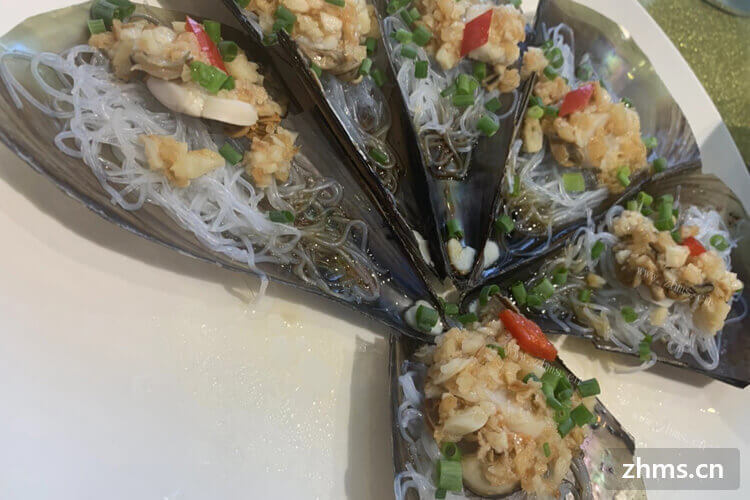 北京人喜欢吃川菜吗？加盟周三丰爆炒川菜需要多少成本呢？