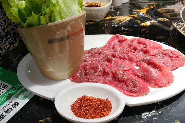 要买点肉吃，牛肉和驴肉哪个贵的？
