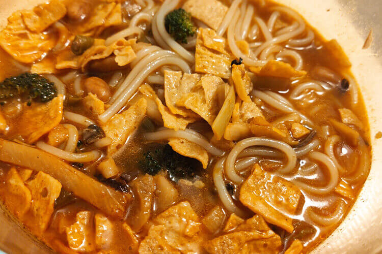 在家煮螺蛳粉，螺蛳粉调料包顺序是什么？
