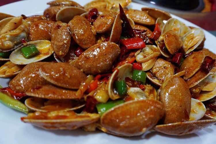 准备去买海鲜，请问花甲和油蛤哪个好呢？