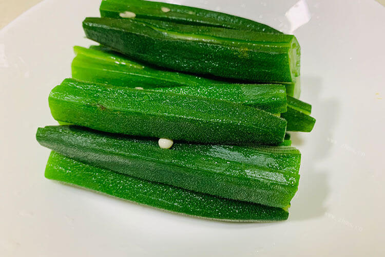 我买了一些秋葵，想知道秋葵上的刺扎手能吃吗？
