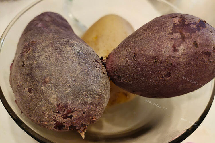 家里面买了一个蒸箱，蒸箱怎么蒸紫薯呢？