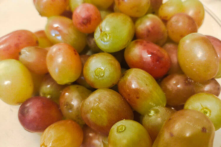 提子和葡萄比较好吃，提子和葡萄有什么区别？