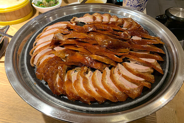 听说朋友喜欢吃北京烤鸭，北京烤鸭哪里最好吃？
