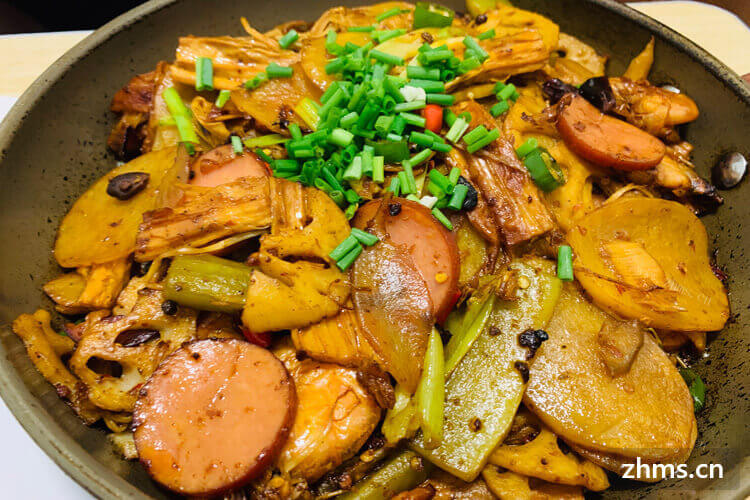 店铺口碑伴随着我们开店的整个过程，周三丰爆炒川菜在市场上口碑