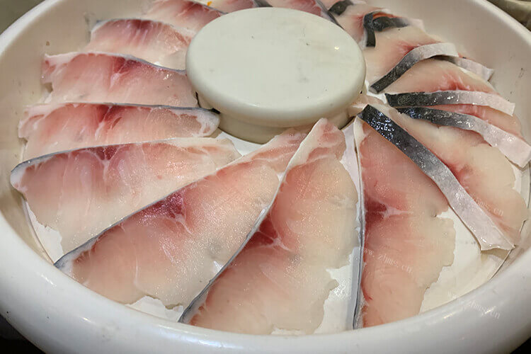 把买的巴沙鱼放冰箱里冷冻了，冷冻的巴沙鱼能放多久？