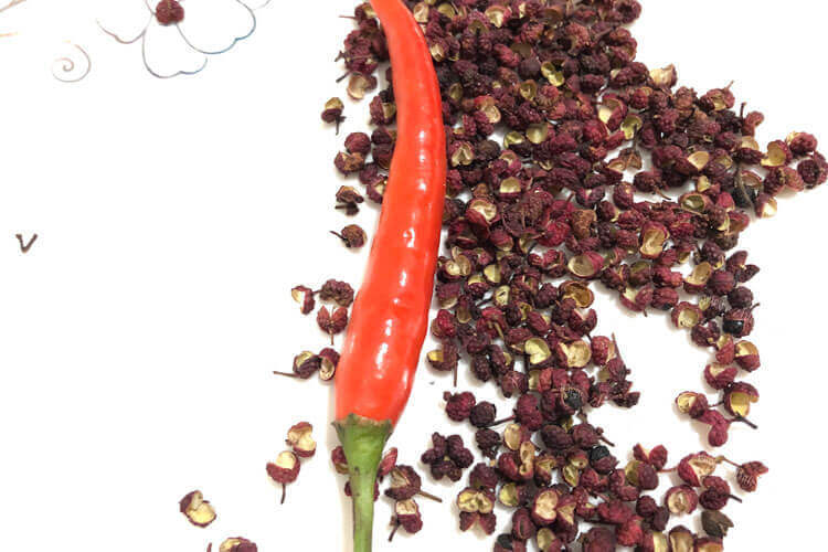 花椒晒成干就是干花椒，怎样保存干花椒？