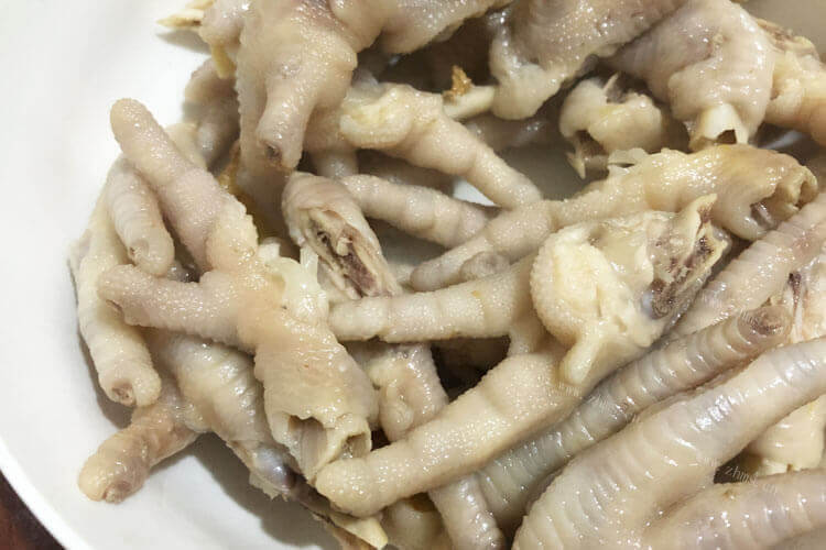 泡椒鸡爪的制作方法家用怎么做，如何做才好吃呢？