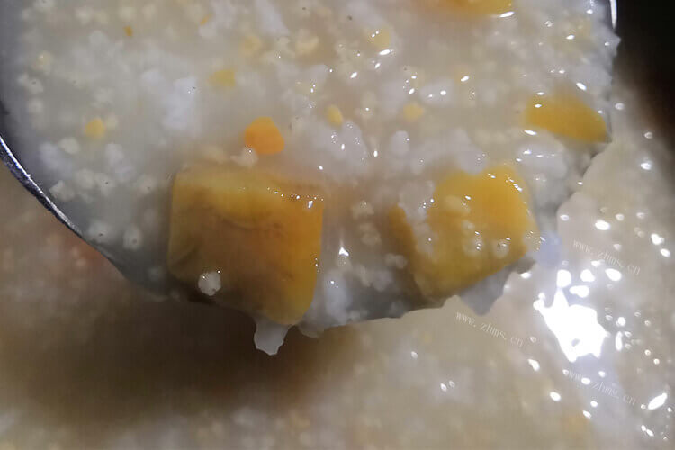 家里买了微波炉，微波炉可以热粥吗？