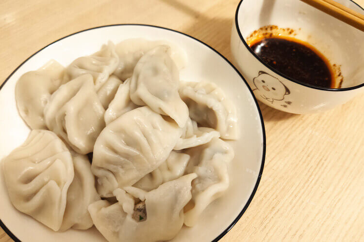 木薯粉和面粉做饺子皮怎么配比，谁可以教教我吗？