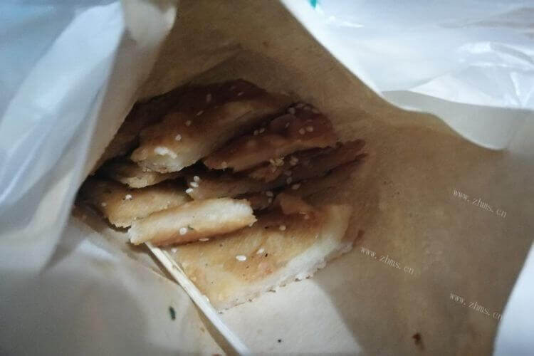 每次买酱香饼都买五块钱的，5块酱香饼多少克？