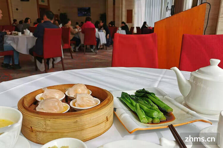要有专业厨师掌勺粤港茶餐厅加盟店吗