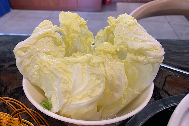 娃娃菜怎么炒好吃简单，需要焯水吗？