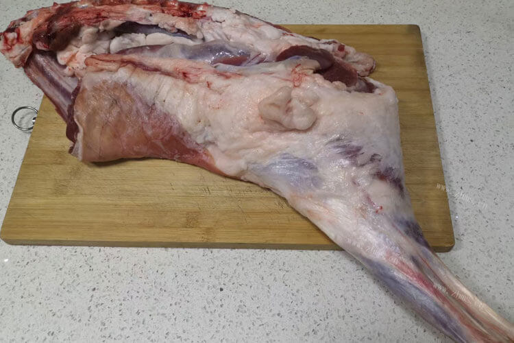 专门买了一大块羊肉，自己如何切羊肉卷？