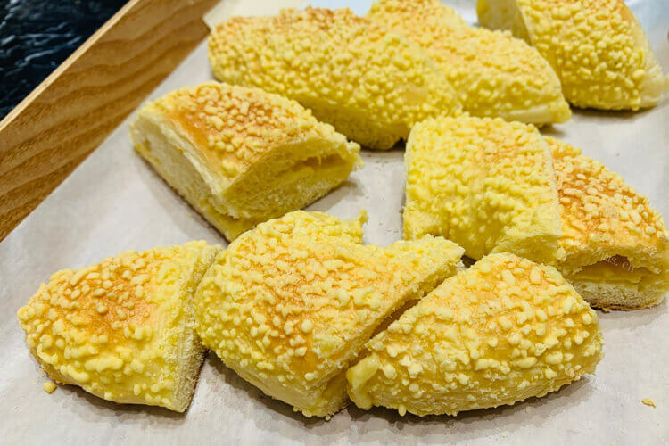 想自己烹饪，有没有自制面包糠的方法？