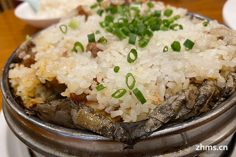 蒸糯米饭需要多长时间