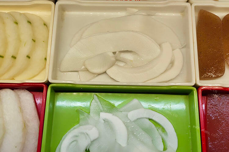 青笋和莴笋的外形长得很像的，青笋和莴笋是一个东西吗？