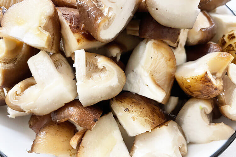 香菇猪肉包子蒸多长时间能熟？是不是特别好吃？