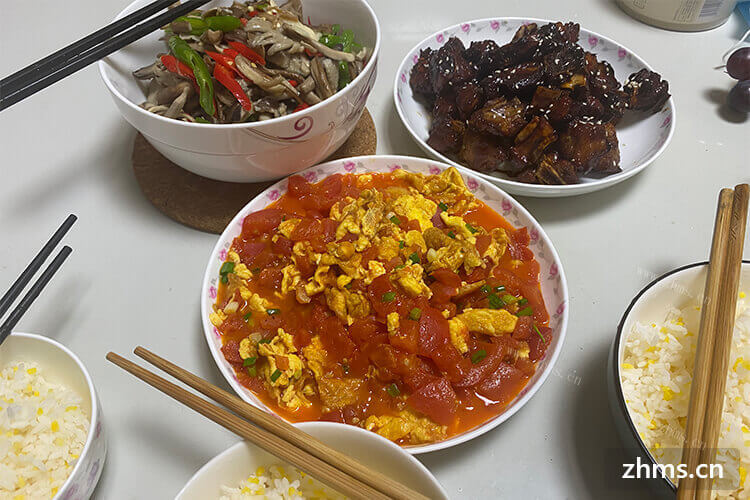 湖南中餐火锅店加盟需要多少钱，想和朋友一起加盟