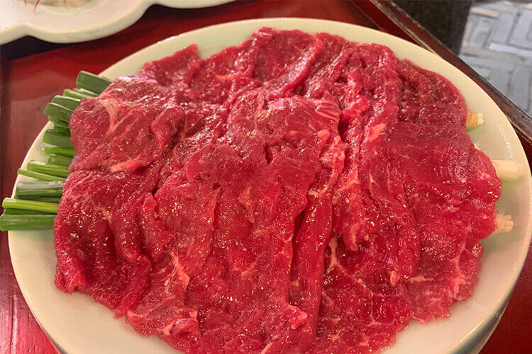 做牛肉好像比较有讲究，包牛肉饺子用哪种牛肉？
