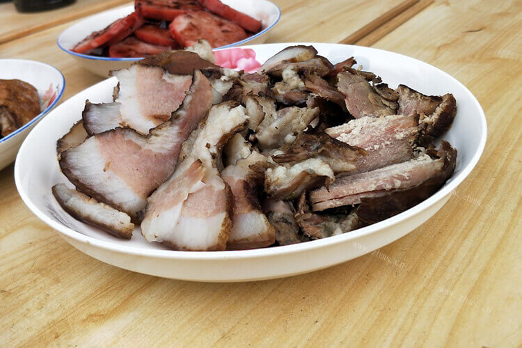 猪肉炖白菜粉条怎么做好吃吗？是哪个地方的特色菜呀？