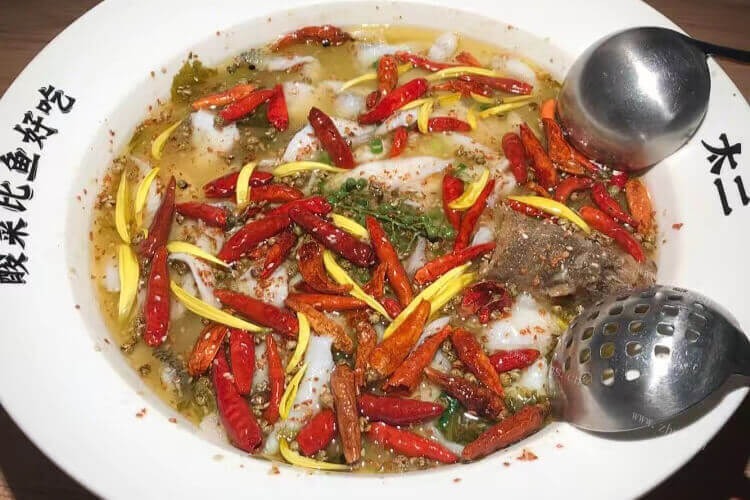 喜欢吃酸菜鱼，制作酸菜鱼的方法是什么？