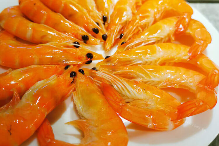 准备做小龙虾，是蒜蓉小龙虾好吃还是麻辣小龙虾好吃呢？