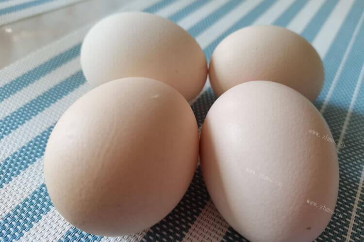 发现鸡蛋里的蛋清蛋黄融合，鸡蛋蛋清蛋黄融合是坏了吗？