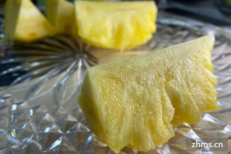 泰国小菠萝需要泡盐水吗