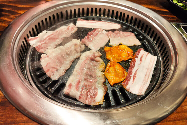烤肉店里有南瓜粥，为什么烤肉都要喝南瓜粥呢？