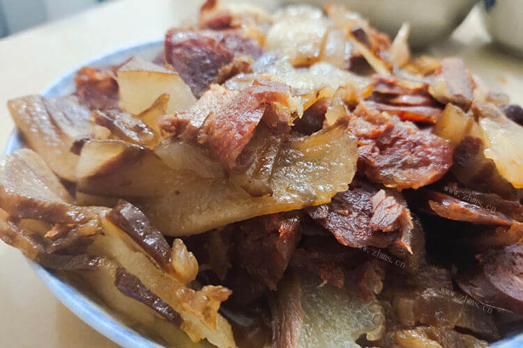 烟熏腊肉的味道特别重，烟熏腊肉怎么去除烟熏味？