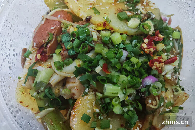 开一家冒菜店需要多少费用？现在做冒菜行业稳定吗？