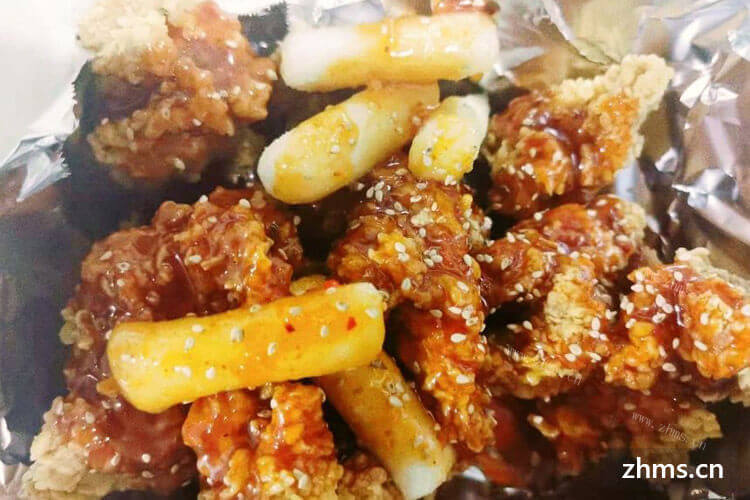成都炸鸡加盟品牌店可以吗，员工的搭配制作方式有哪些？