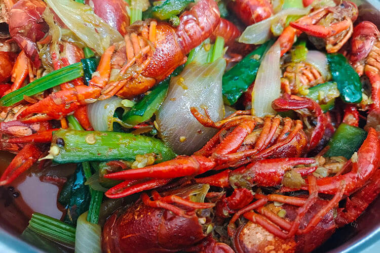 听说清蒸大虾好吃，简便清蒸大龙虾味道真的有那么好吃吗？
