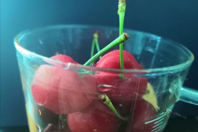 草莓酱打开没有吃完，果酱开封后冷藏能最多放多久？