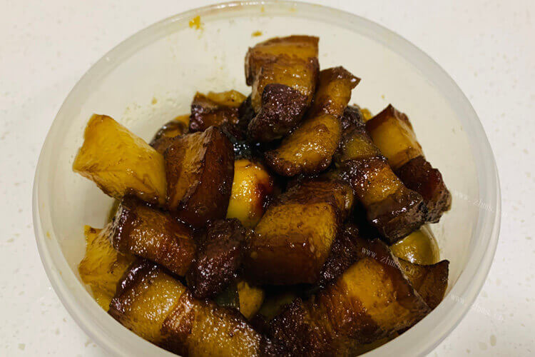 我想做些红烧肉，红烧肉带皮好还是不带皮好？