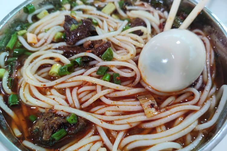 我买了鹌鹑蛋，芦丁鸡蛋和鹌鹑蛋哪个大呢？