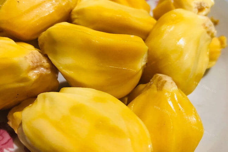 菠萝蜜是热带水果，菠萝蜜种子去皮有技术含量吗？