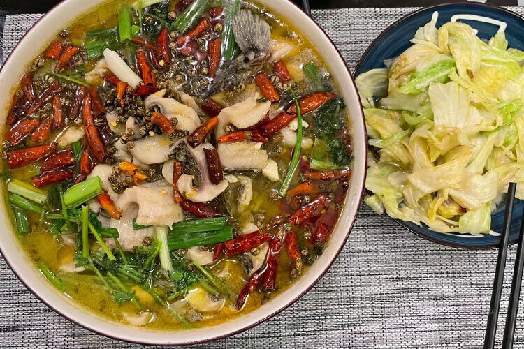 想自制点酸菜，酸菜鱼的酸菜是怎么腌的呢？