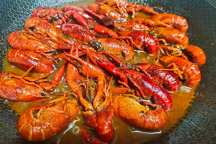 制作麻辣小龙虾，麻辣小龙虾调料怎么配？